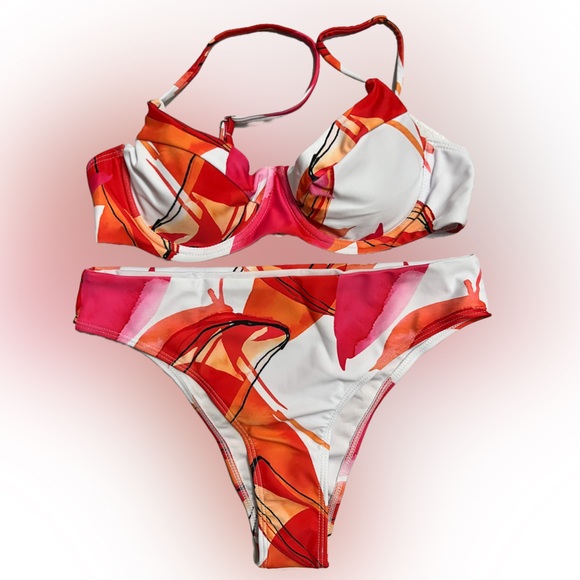 Multicolor Abstract Underwire Bikini Set - Picture 2 of 13